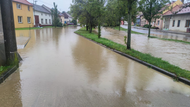 KORUNKA LUHAČOVICE a KORUNKA VELKÉ LOSINY pomáhají